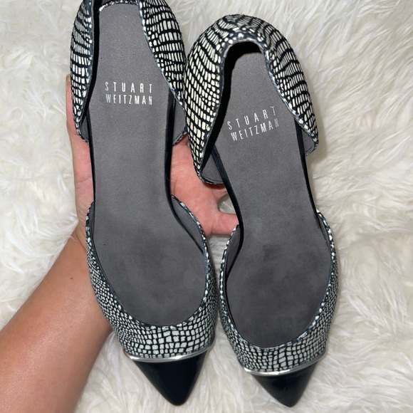 STUART WEITZMAN reptile print white/black &black patent leather pointy toe flats - Picture 4 of 7